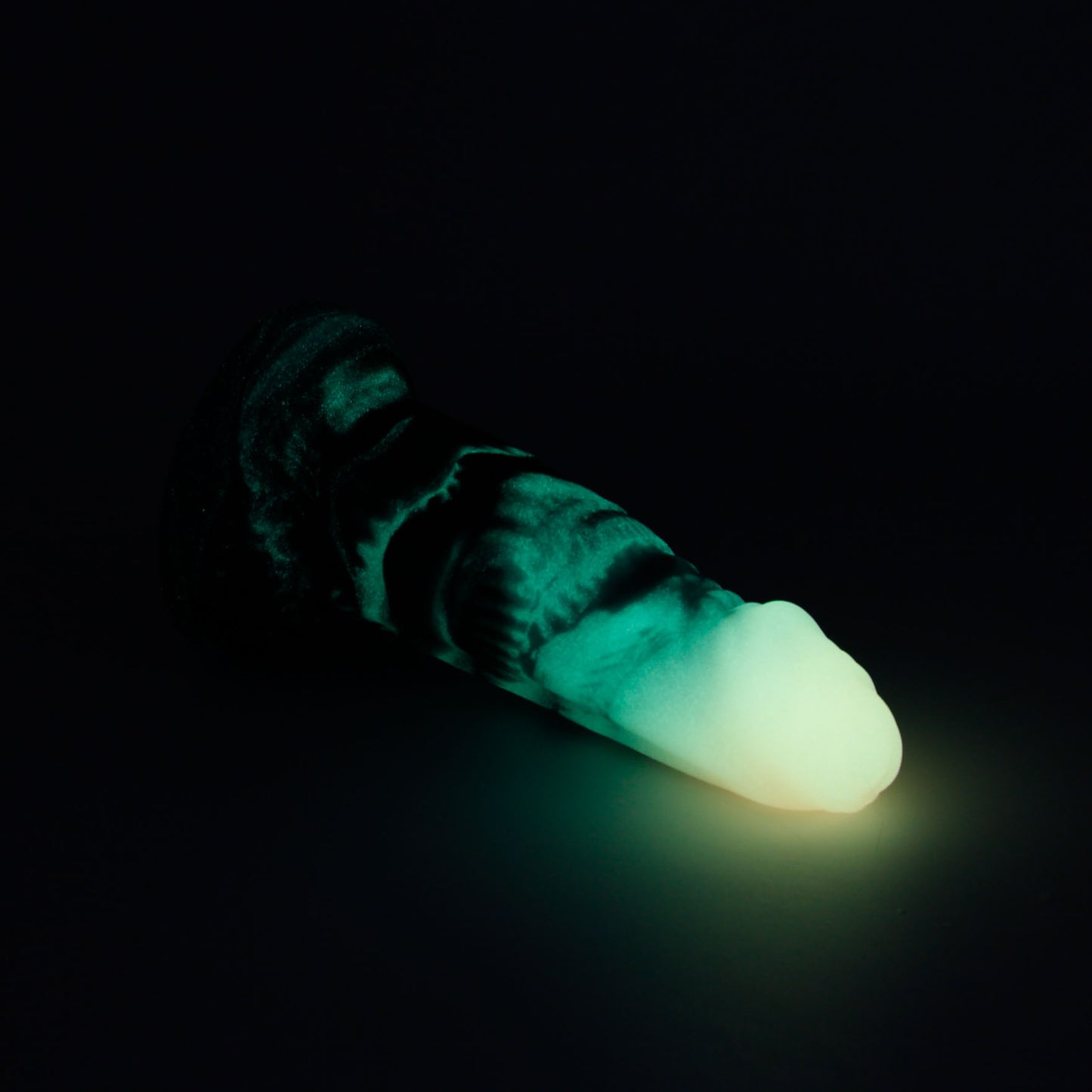 Dwarven Barbarian Small 00-30 Soft Witches Pumpkin GITD Suction Base