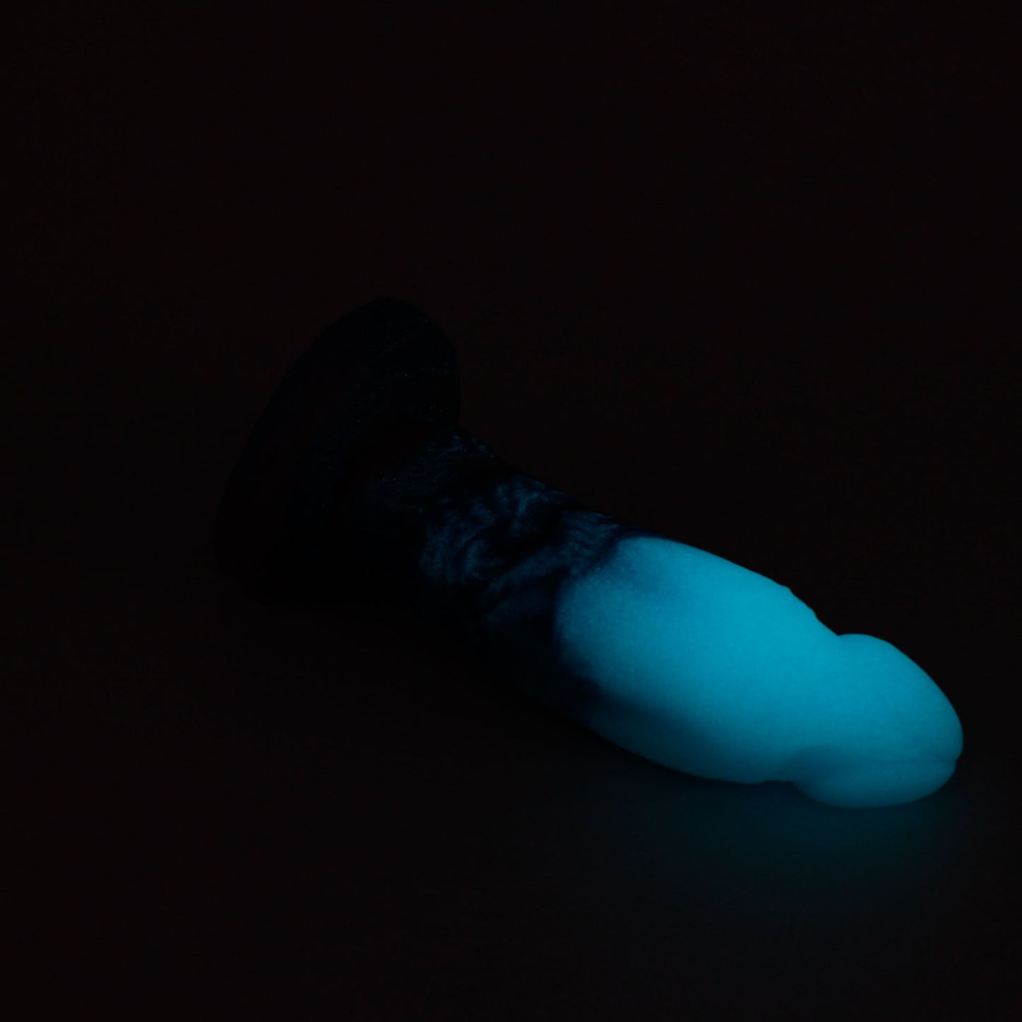 Elven Sorcerer Small 00-30 Soft Blue Color Spray GITD Suction Base