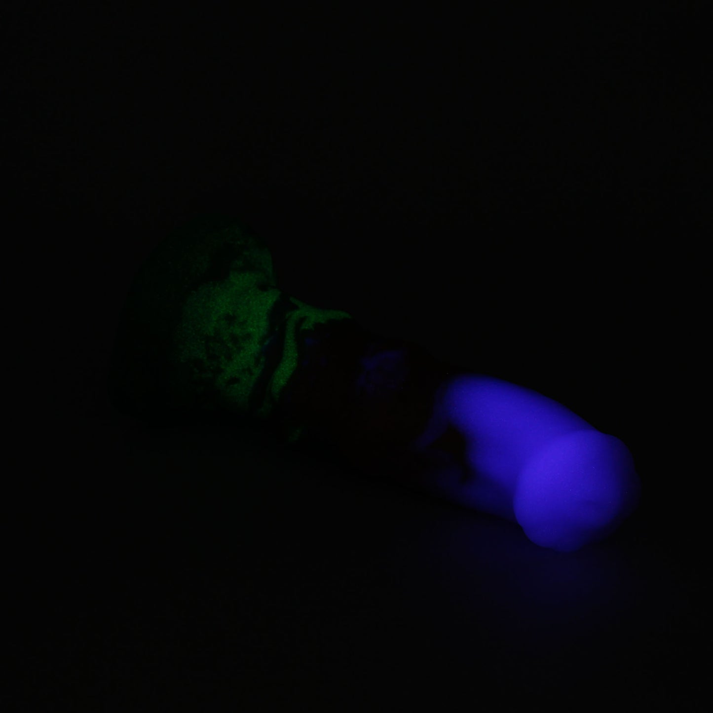 Minotaur Small 00-30 Soft Purple Aster GITD Suction Base