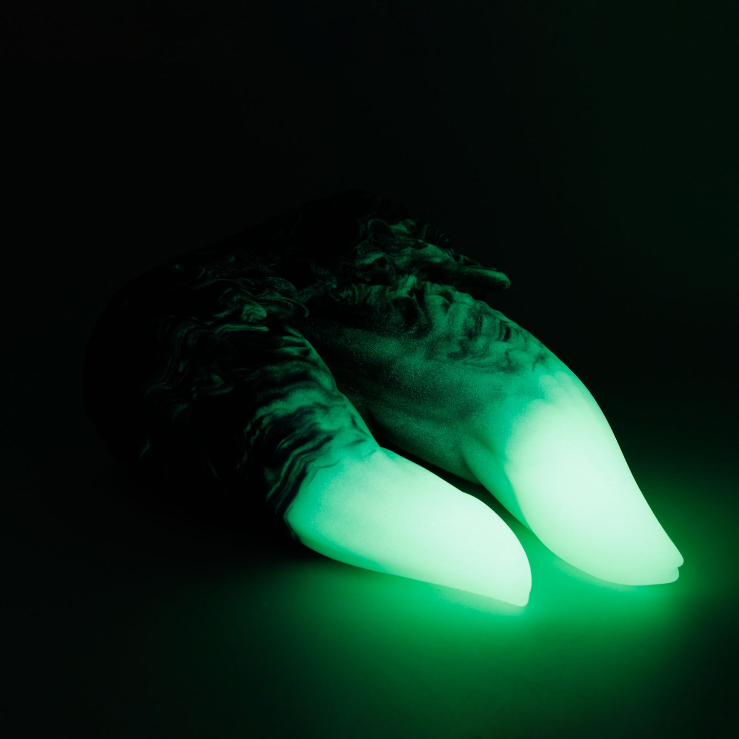Chaos Beast Large 00-30 Soft Halfway to Halloween GITD