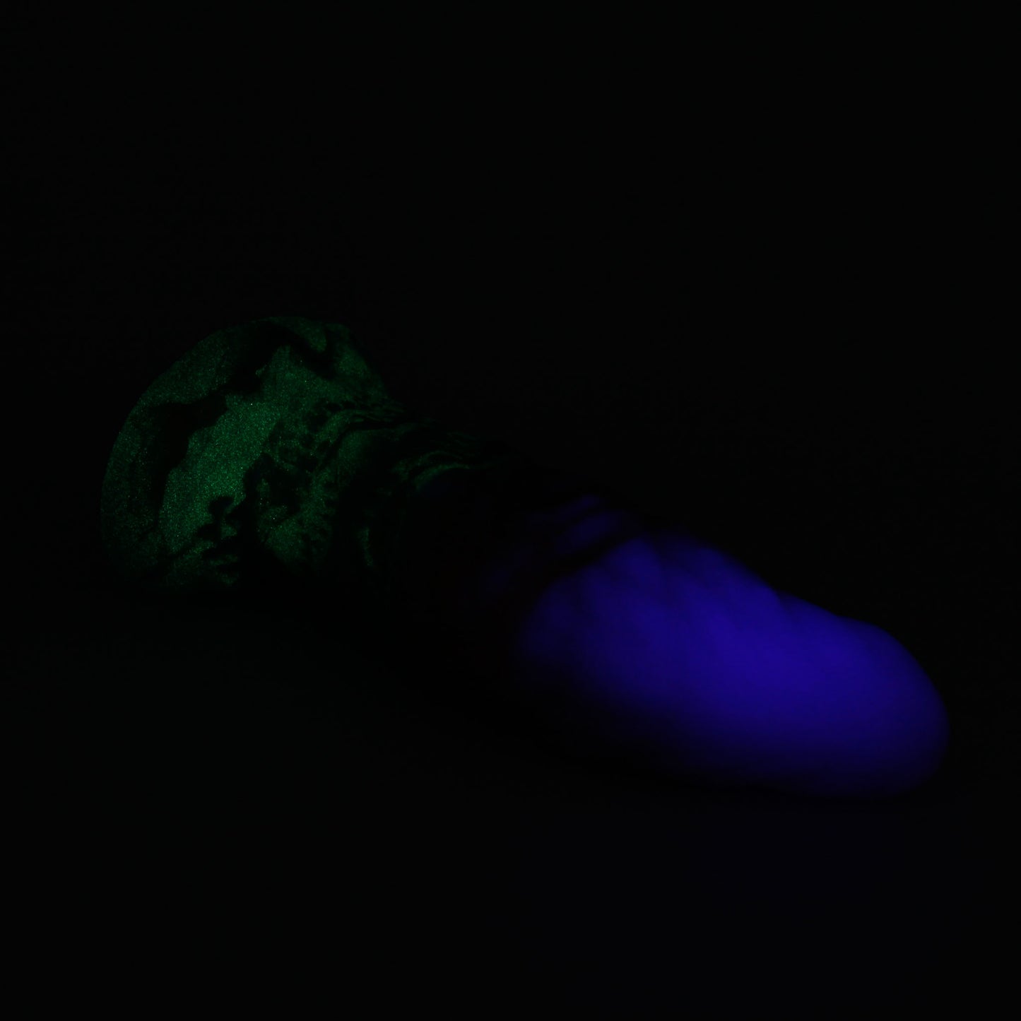 Shadow Demon Large 00-30 Soft Purple Aster GITD