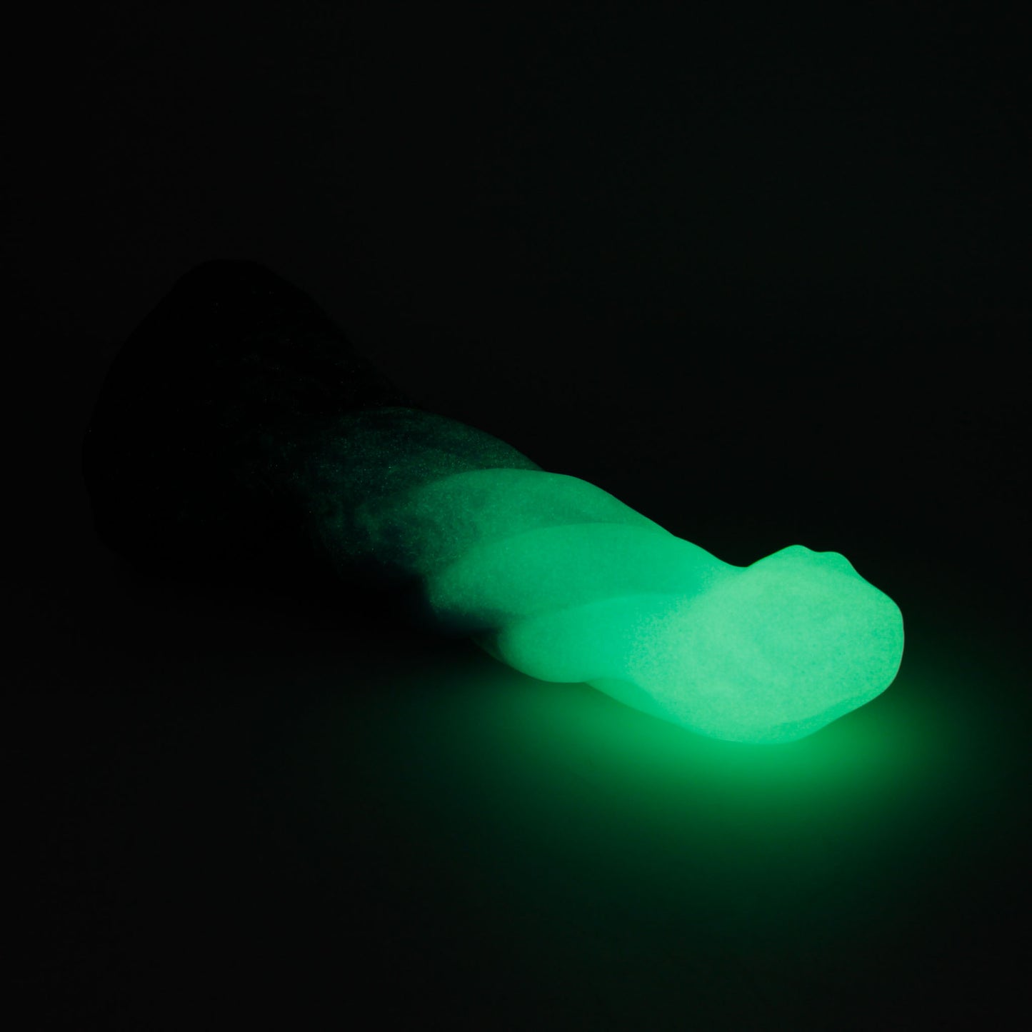 Mind Flayer Medium 00-31 Soft Near Clear Halfway to Halloween GITD Color Shift Suction Base
