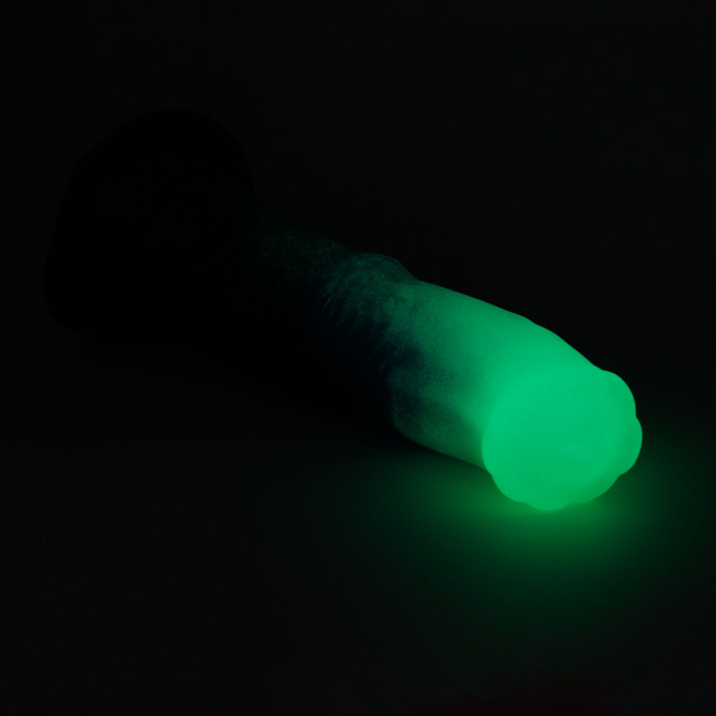 Minotaur Large 00-31 Soft Near Clear Aurora GITD Color Shift Suction Base