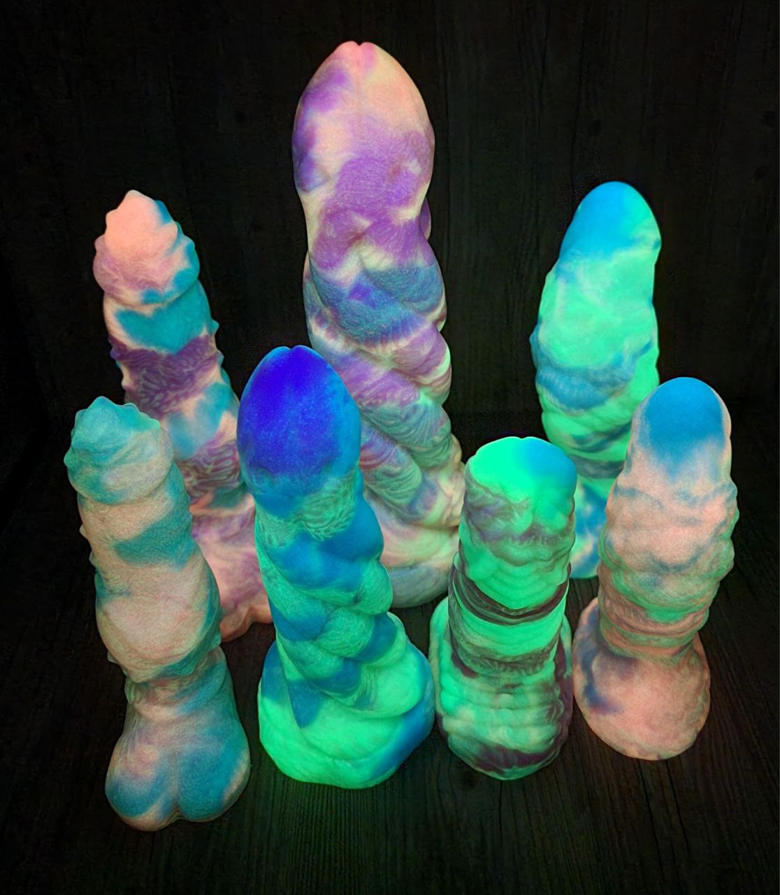 Small Mind Flayer 00-50 Medium Pastel Tie Dye UV GITD