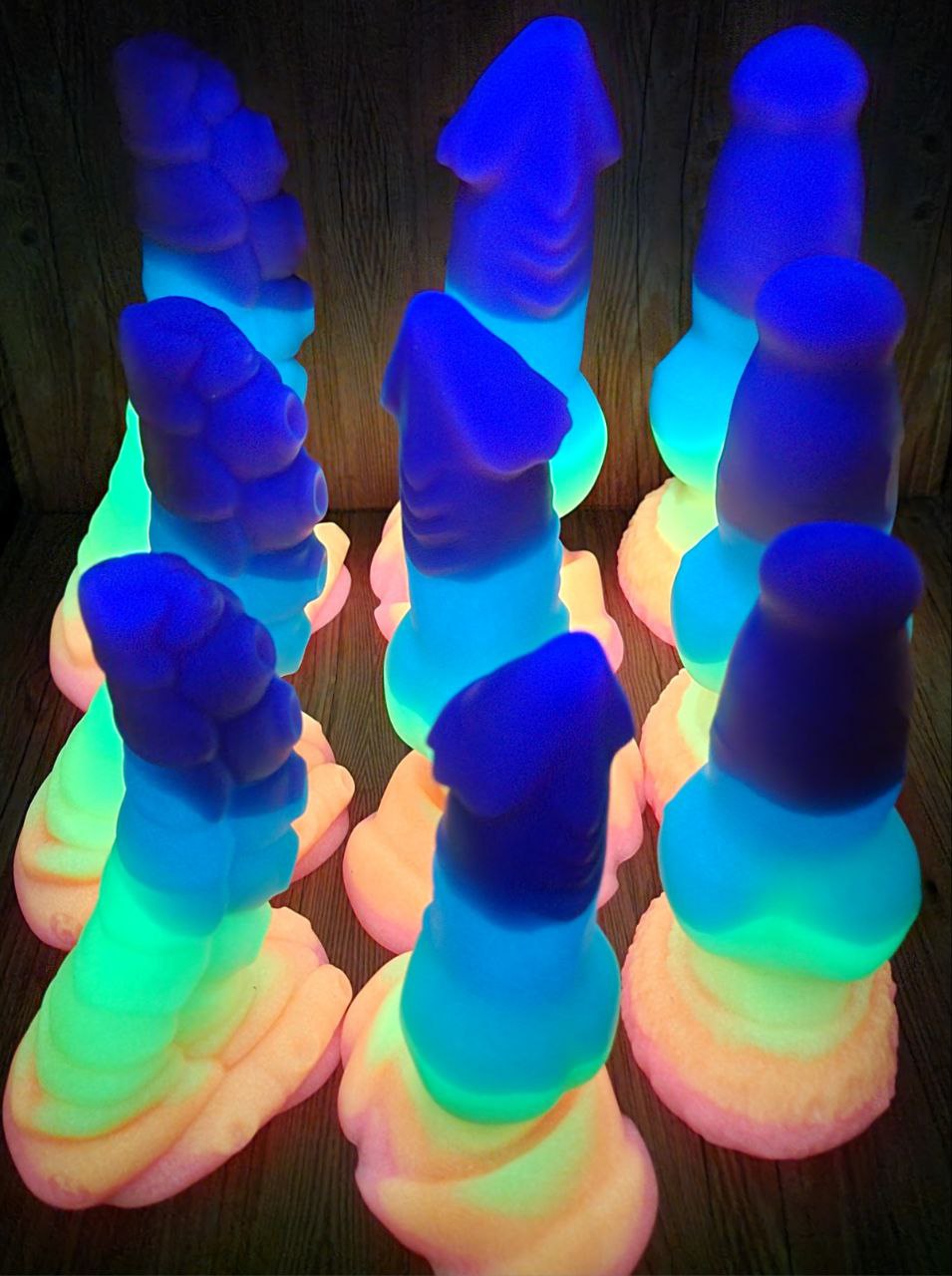 Medium Dragon 00-50 Medium Rainbow Pop UV GITD