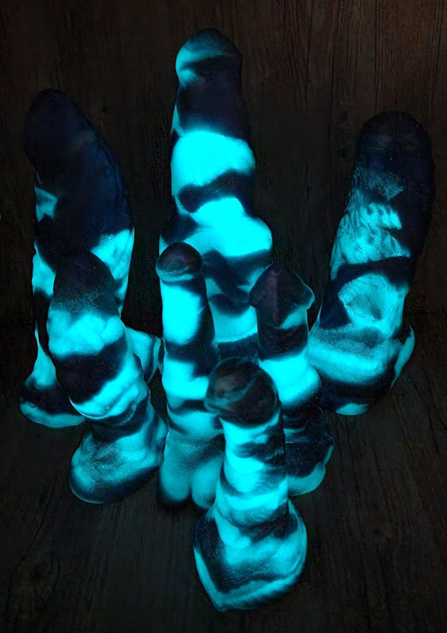 X-Small Basilisk 00-30 Soft Blue Spell Color Shift GITD
