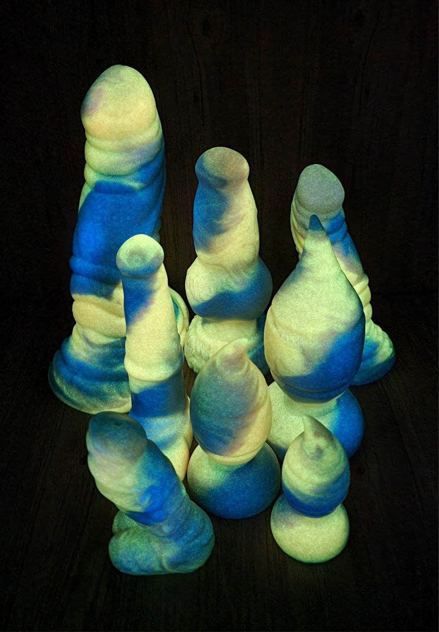 Large Tarrasque 00-30 Soft Summer Sorbet GITD