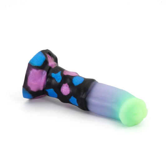 Minotaur X-Small 00-30 Soft Space Cow GITD UV Suction Base