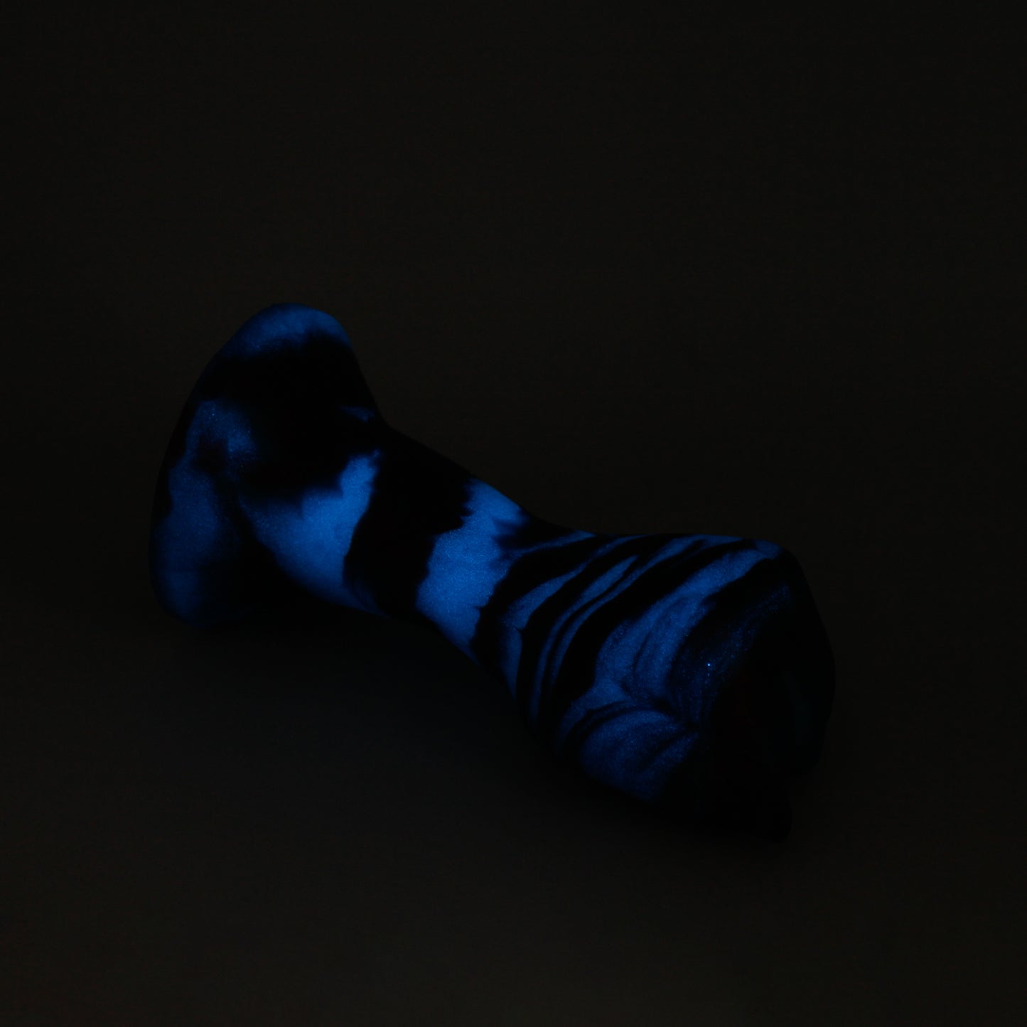 CeelCee Dragon's Unarmed Strike One Size 00-50 Medium Arcane Blue CS GITD Suction Base