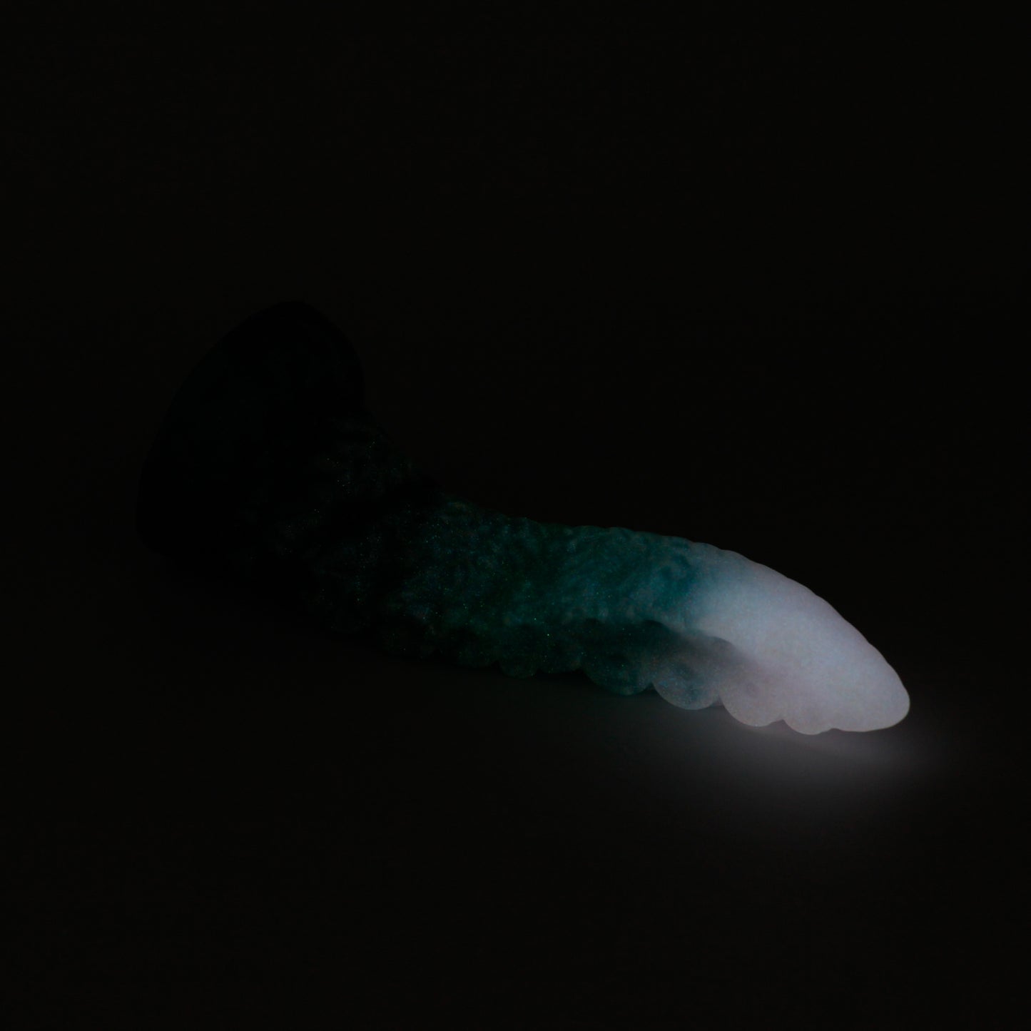 Dark Mantle Tentacle X-Small 00-30 Soft Out of the blue GITD CS Suction Base