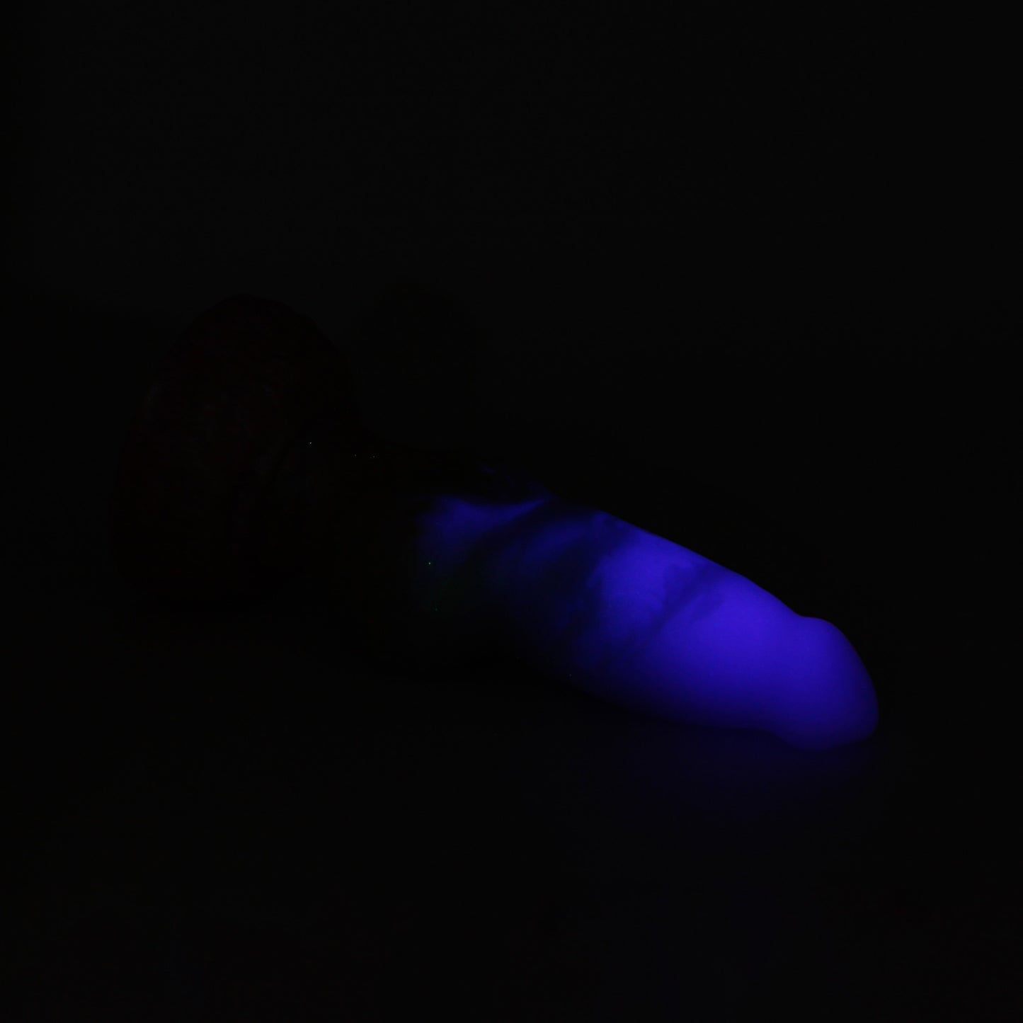 Direwolf Small 00-30 Soft Rainbow Clouds GITD Suction Base