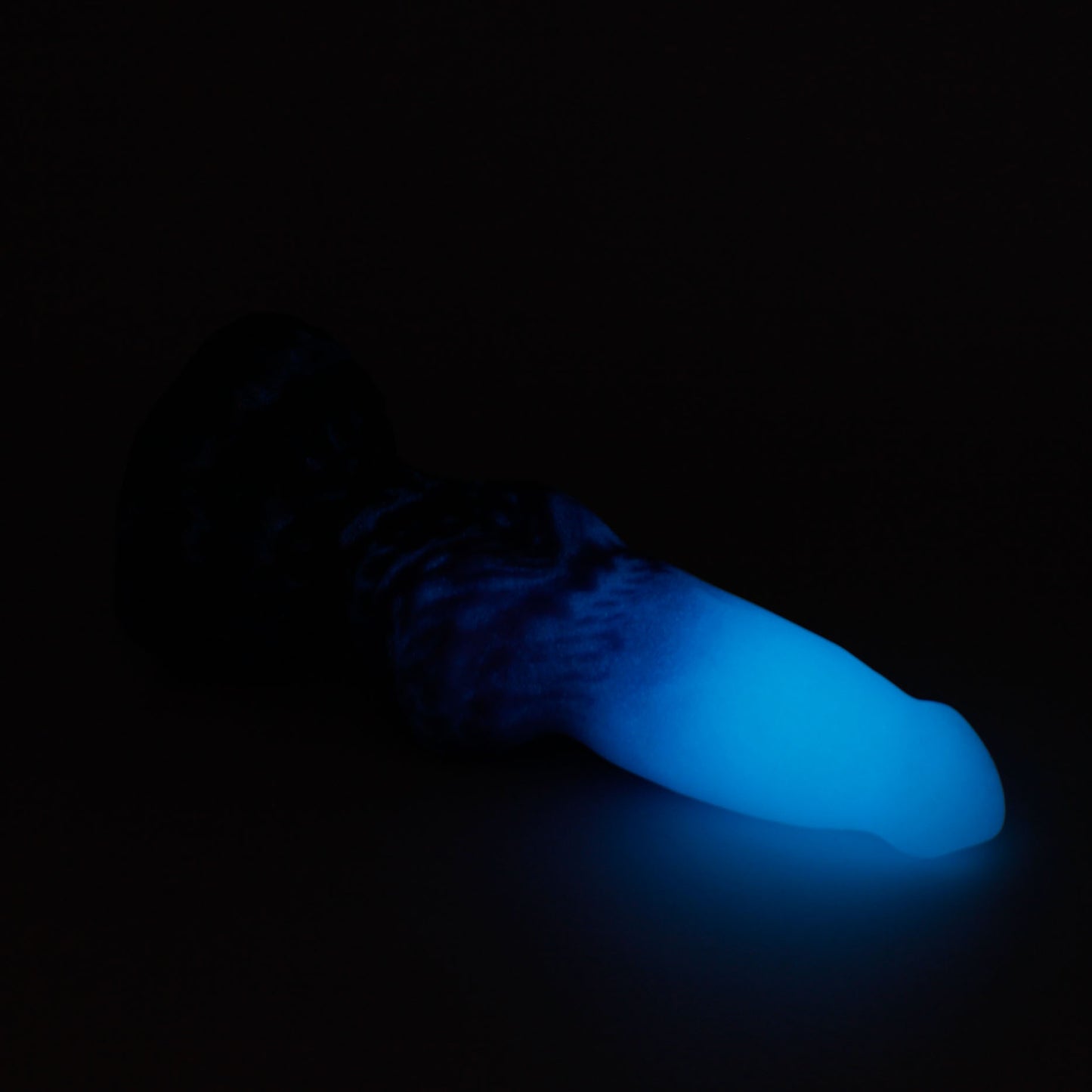 Direwolf Small 00-30 Soft Must Sea GITD Color Shift Suction Base
