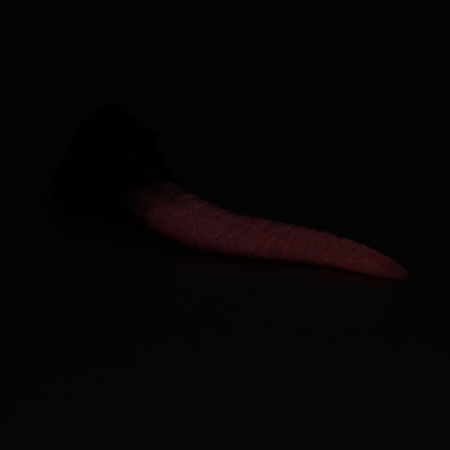 Dragon's Tail Small 00-30 Soft Deep Cherry GITD