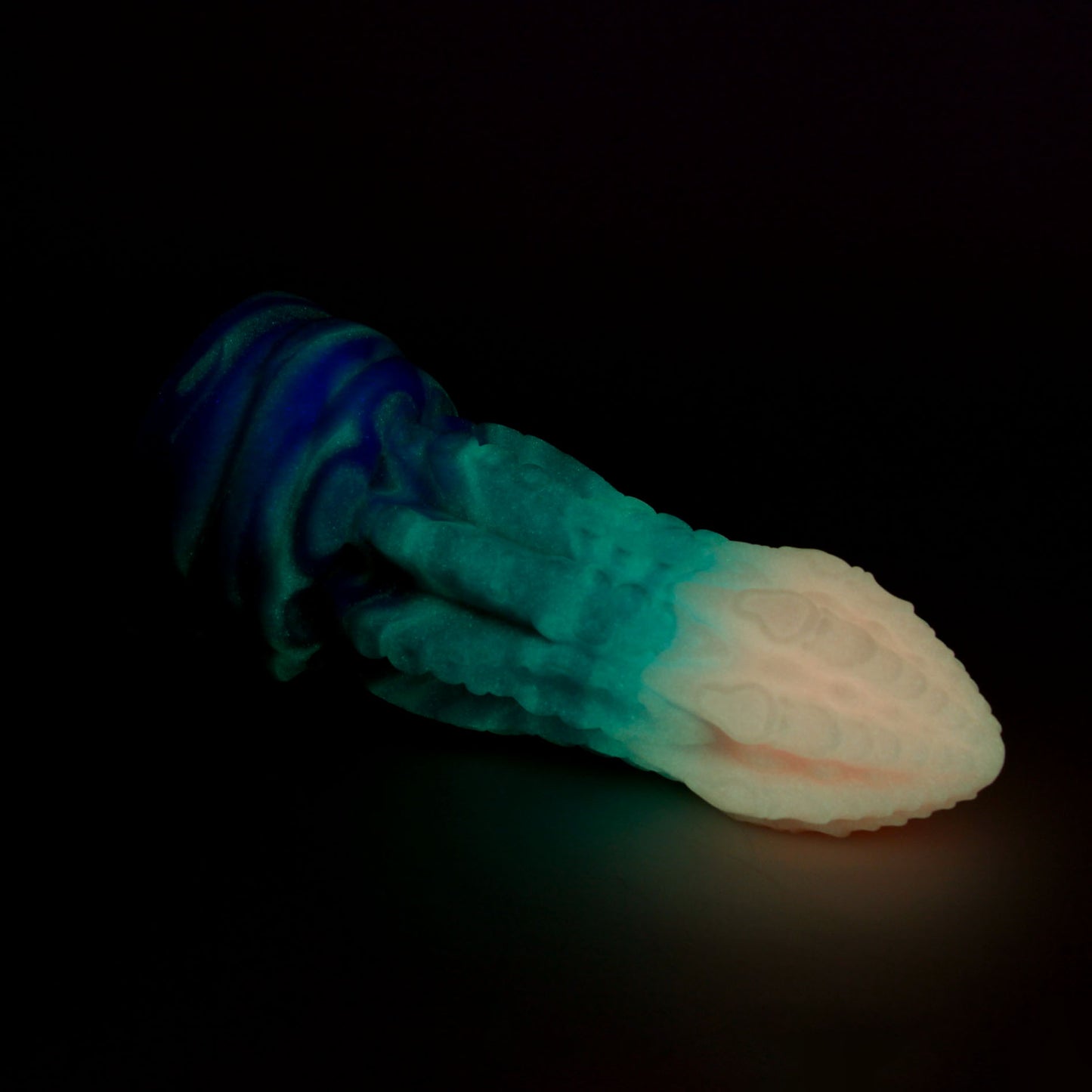 Dark Mantle Medium 00-30 Soft Pink Bliss GITD Suction Base