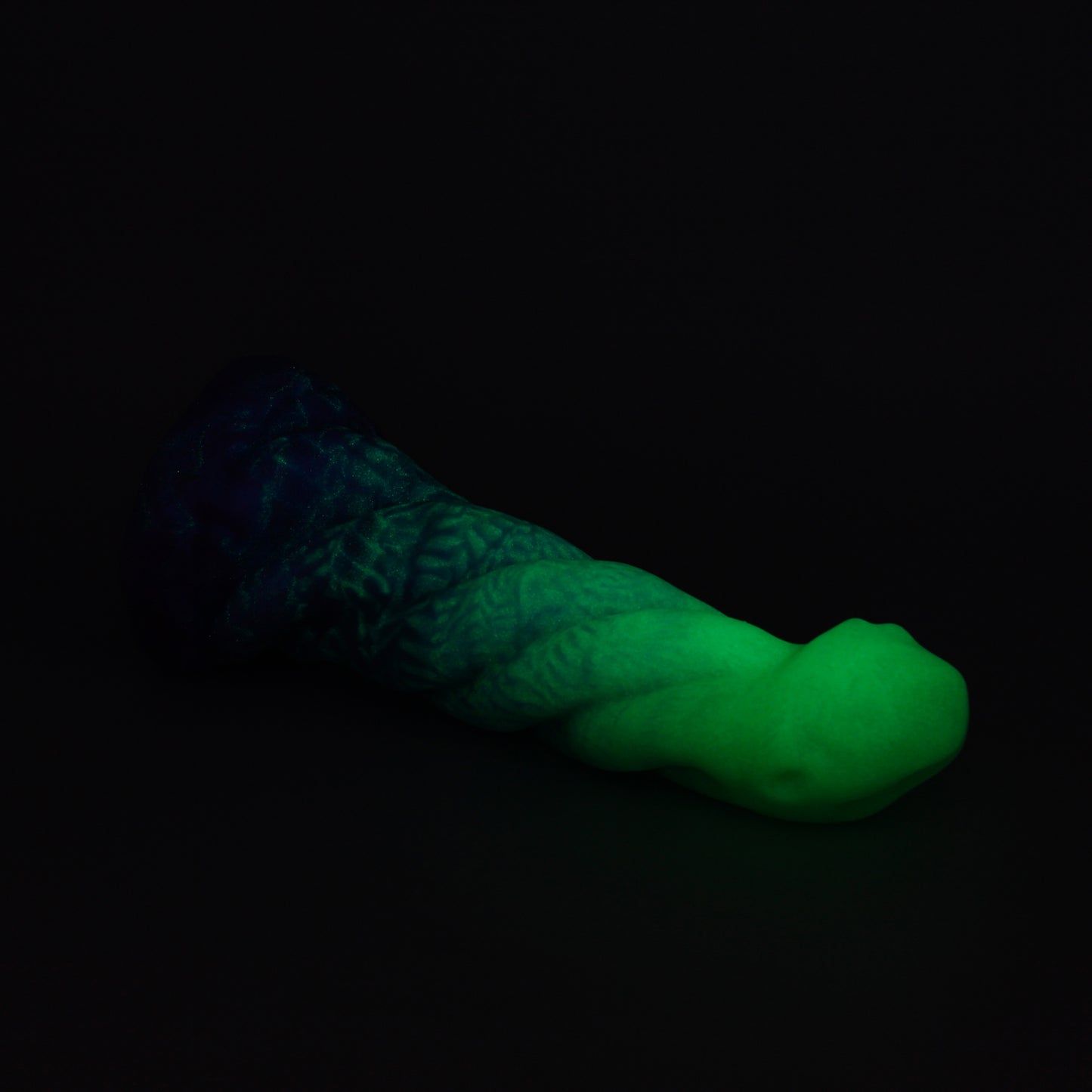 Mind Flayer Medium 00-30 Soft Neon Blur GITD UV Suction Base