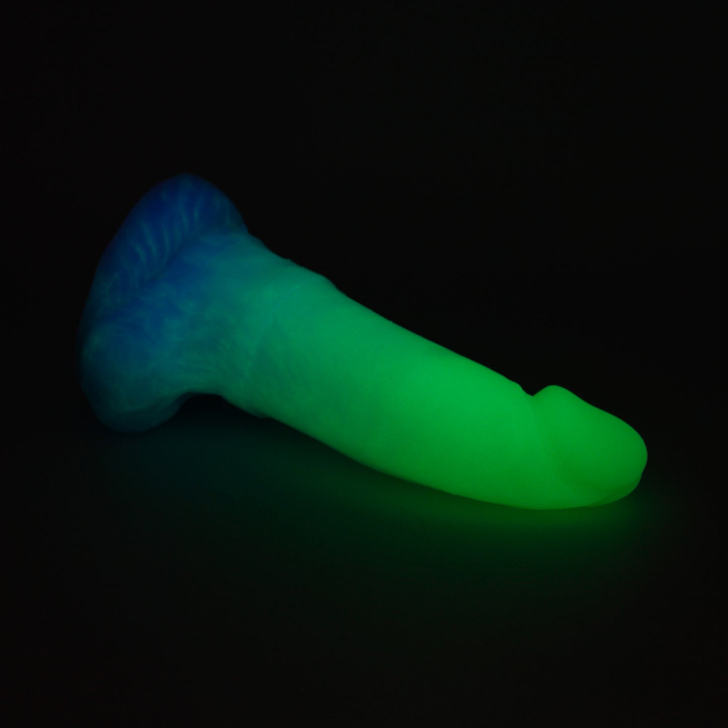 Astarion the Vampire Rogue Medium 00-30 Soft Blur GITD Suction Base