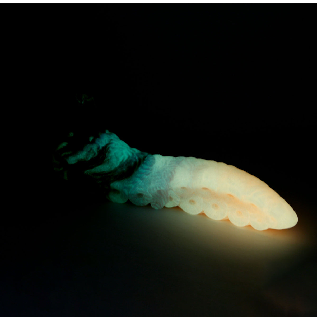 Dark Mantle Tentacle Large 00-30 Soft Halloweenie GITD Suction Base