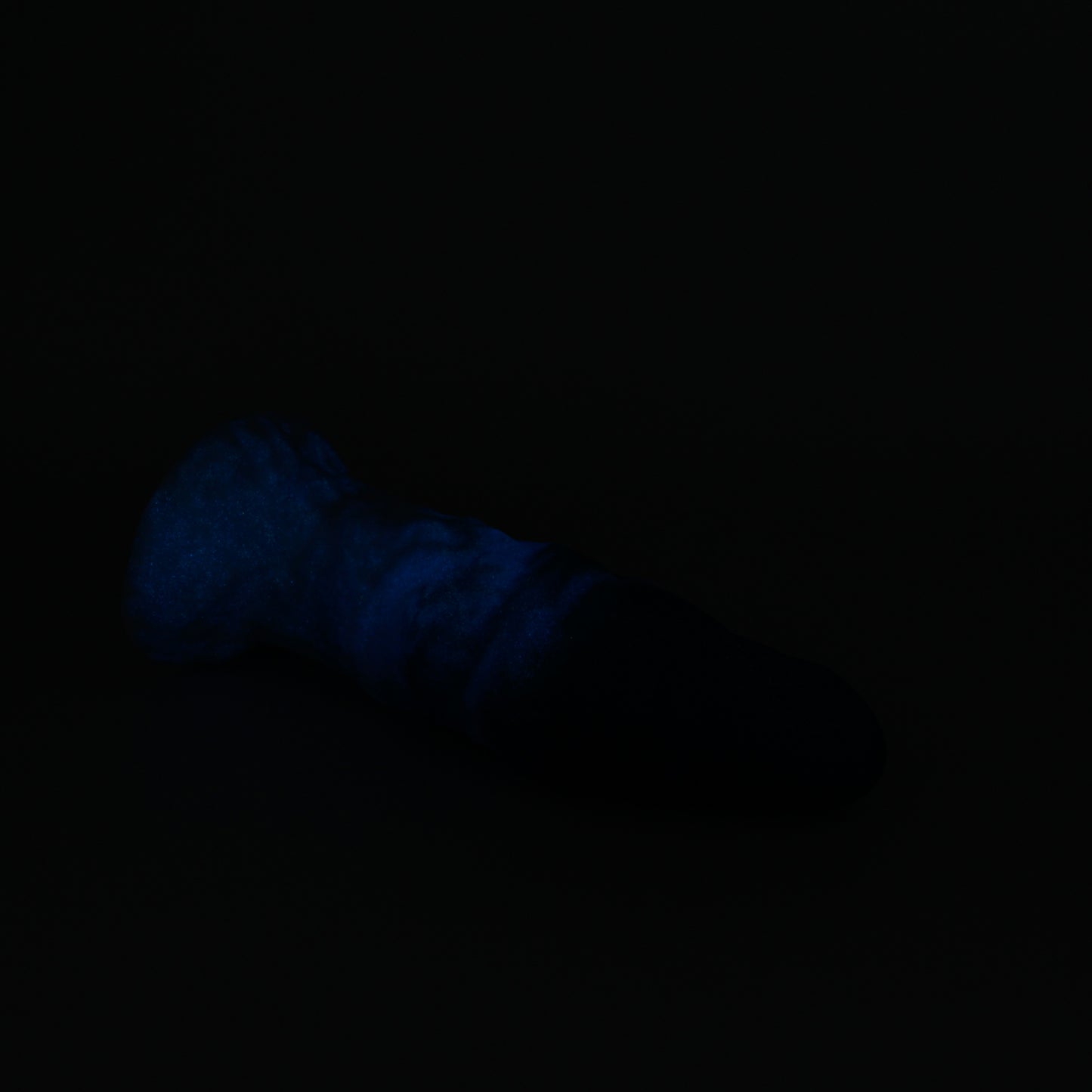 Shadow Demon Medium 00-30 Soft Snowdrift GITD