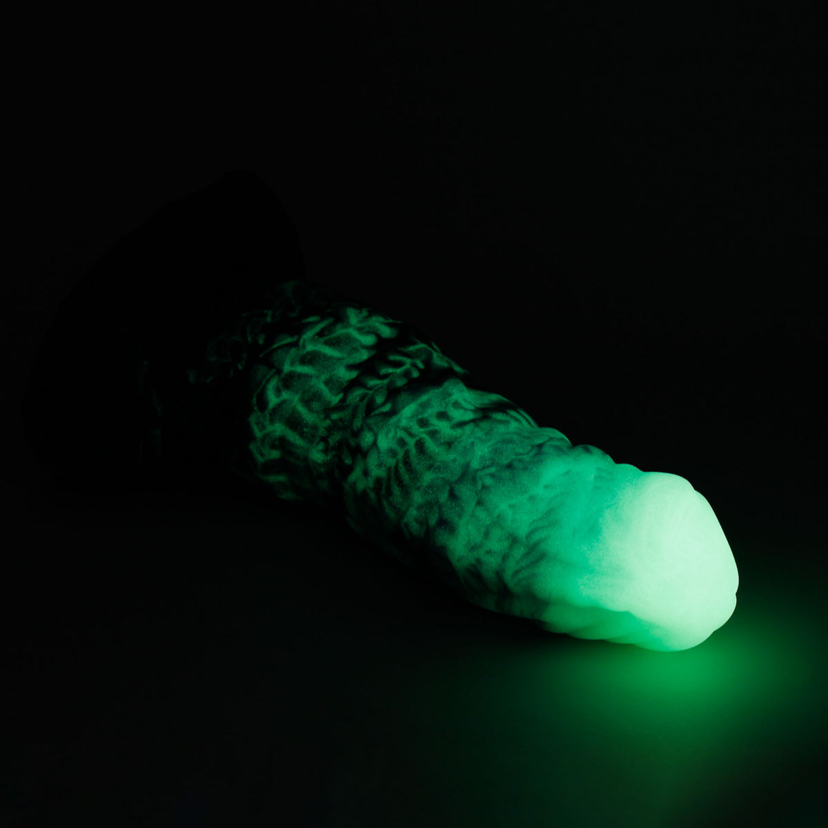 Tarrasque Large 00-30 Soft Halfway to Halloween GITD CS