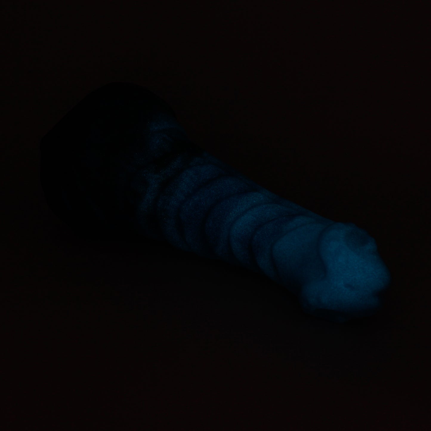 Basilisk Large 00-30 Soft Blue Orchid GITD Suction Base