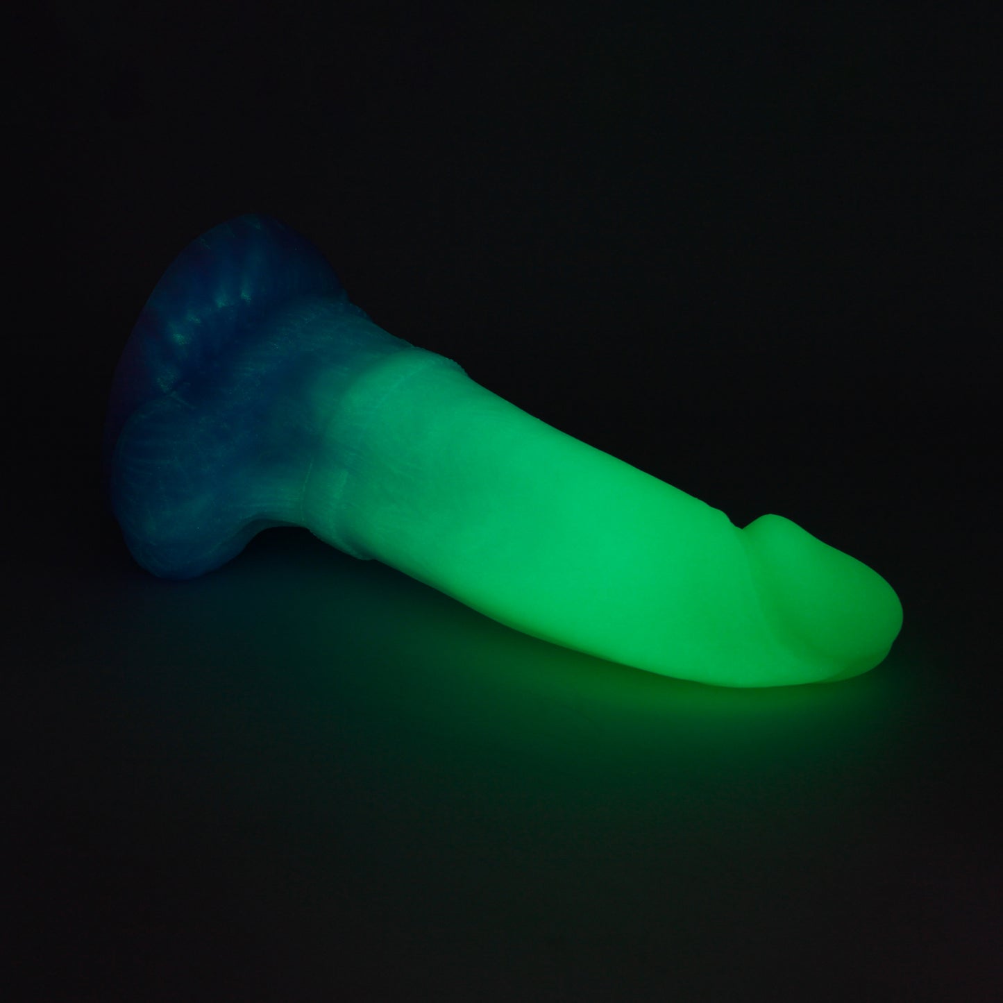 Astarion the Vampire Rogue Large 00-30 Soft Blur GITD Suction Base