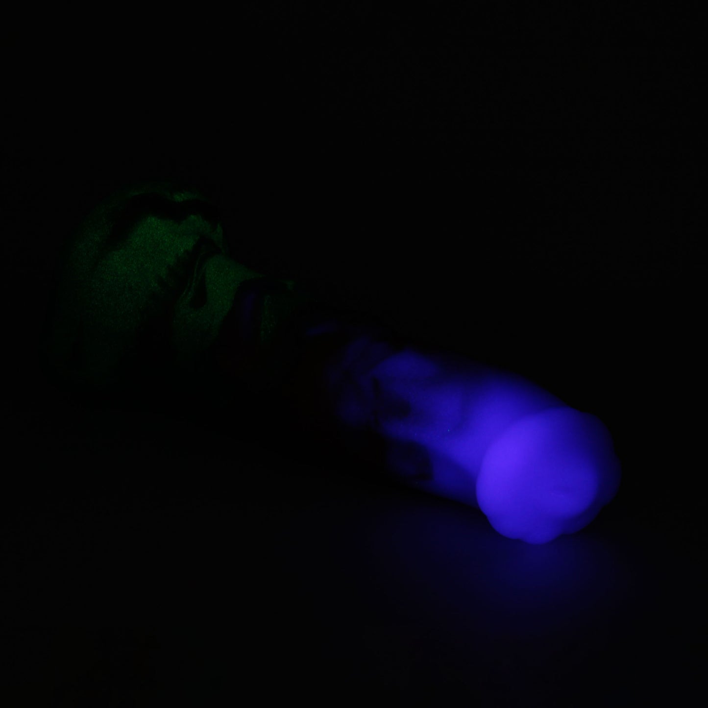 Minotaur Large 00-30 Soft Purple Aster GITD Suction Base