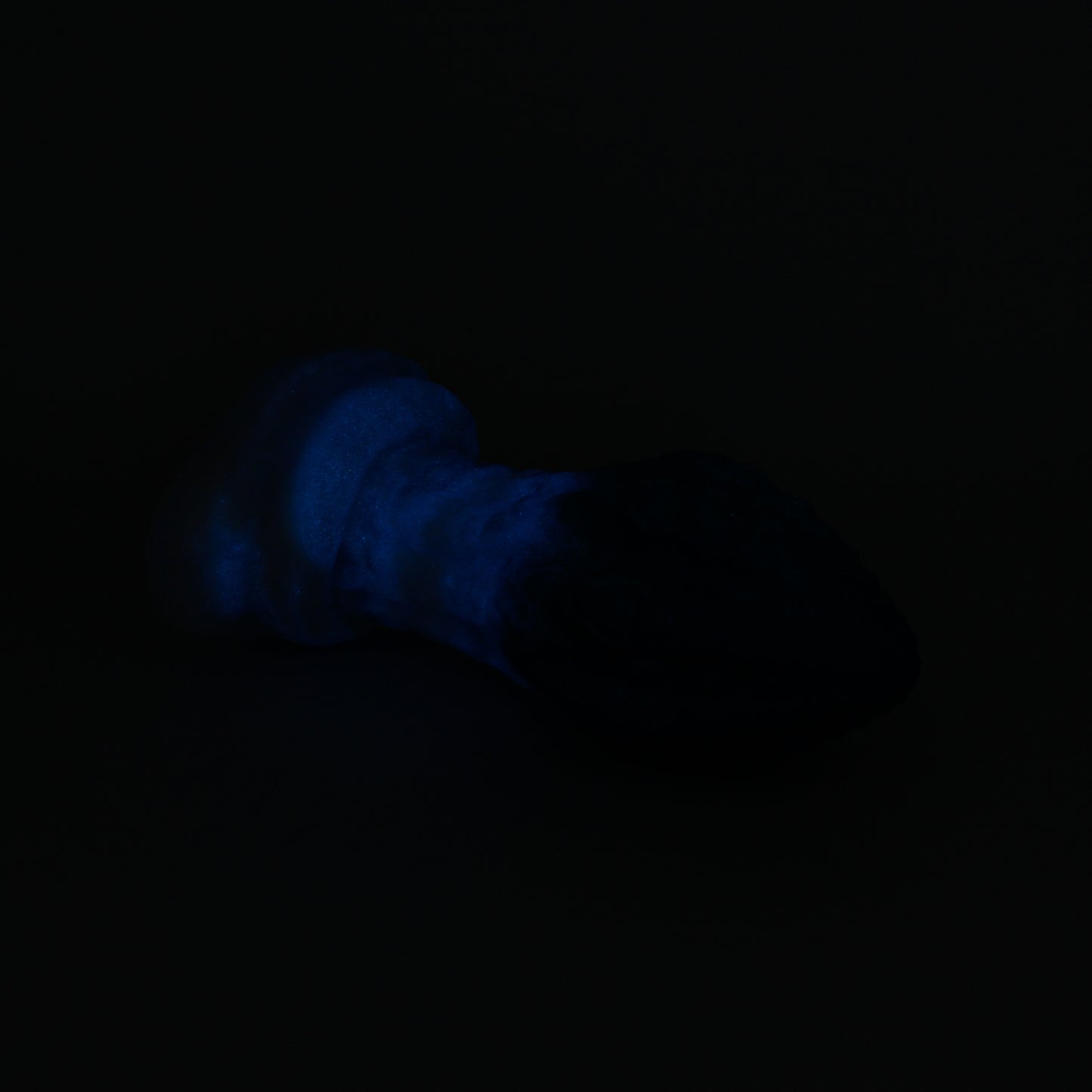 Dark Mantle Plug X-Large 00-30 Soft Snowdrift GITD