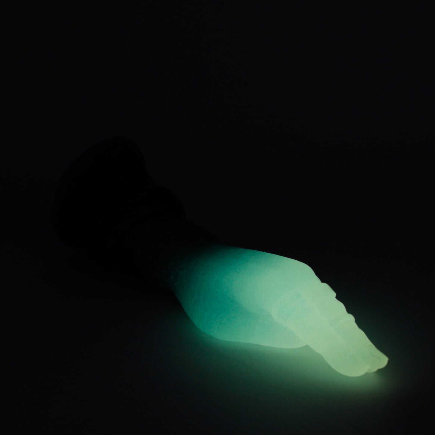 Mage Hand Small 00-31 Soft Near Clear Holiday Twinkle GITD CS Suction Base