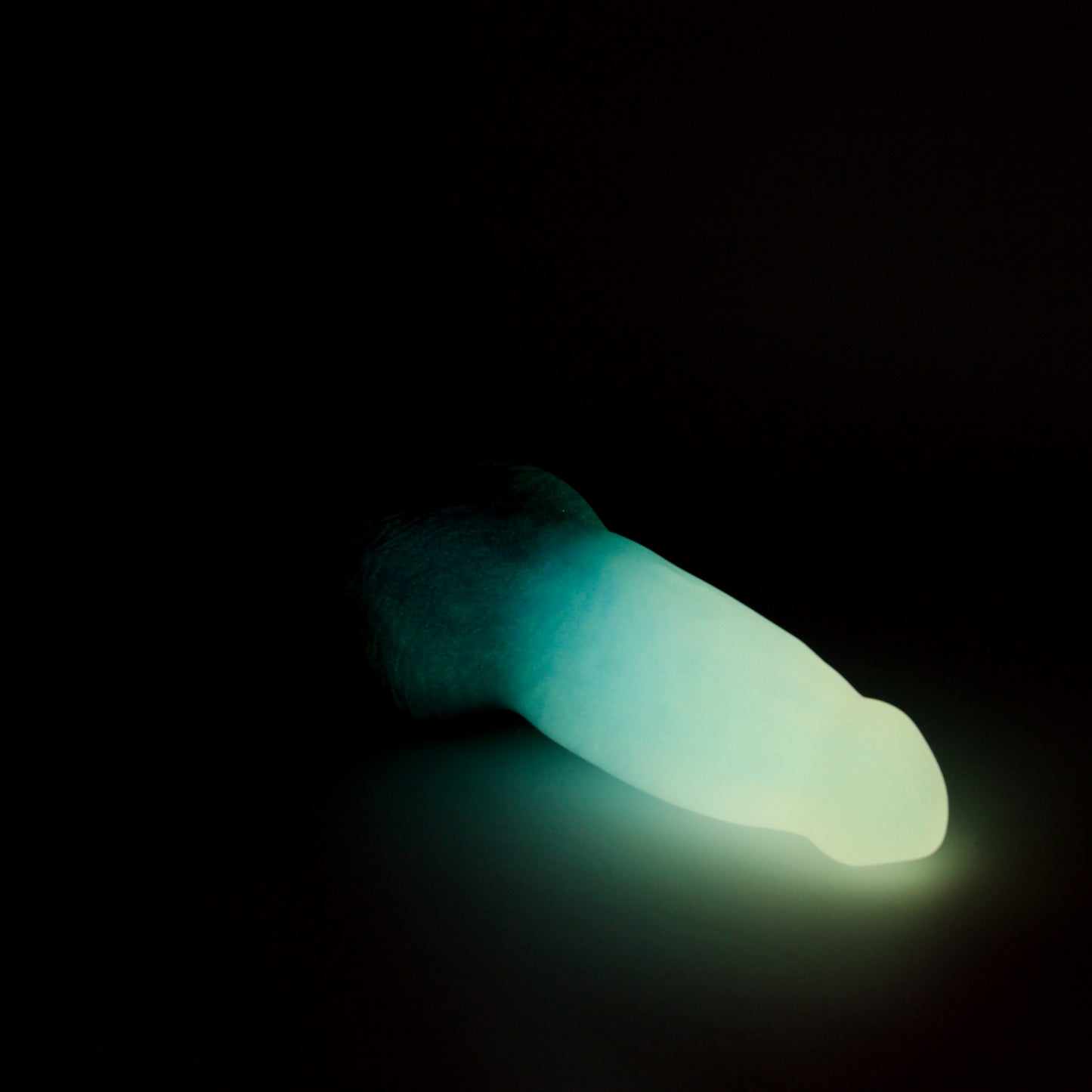 Direwolf Large 00-31 Soft Near Clear Holiday Twinkle GITD Suction Base