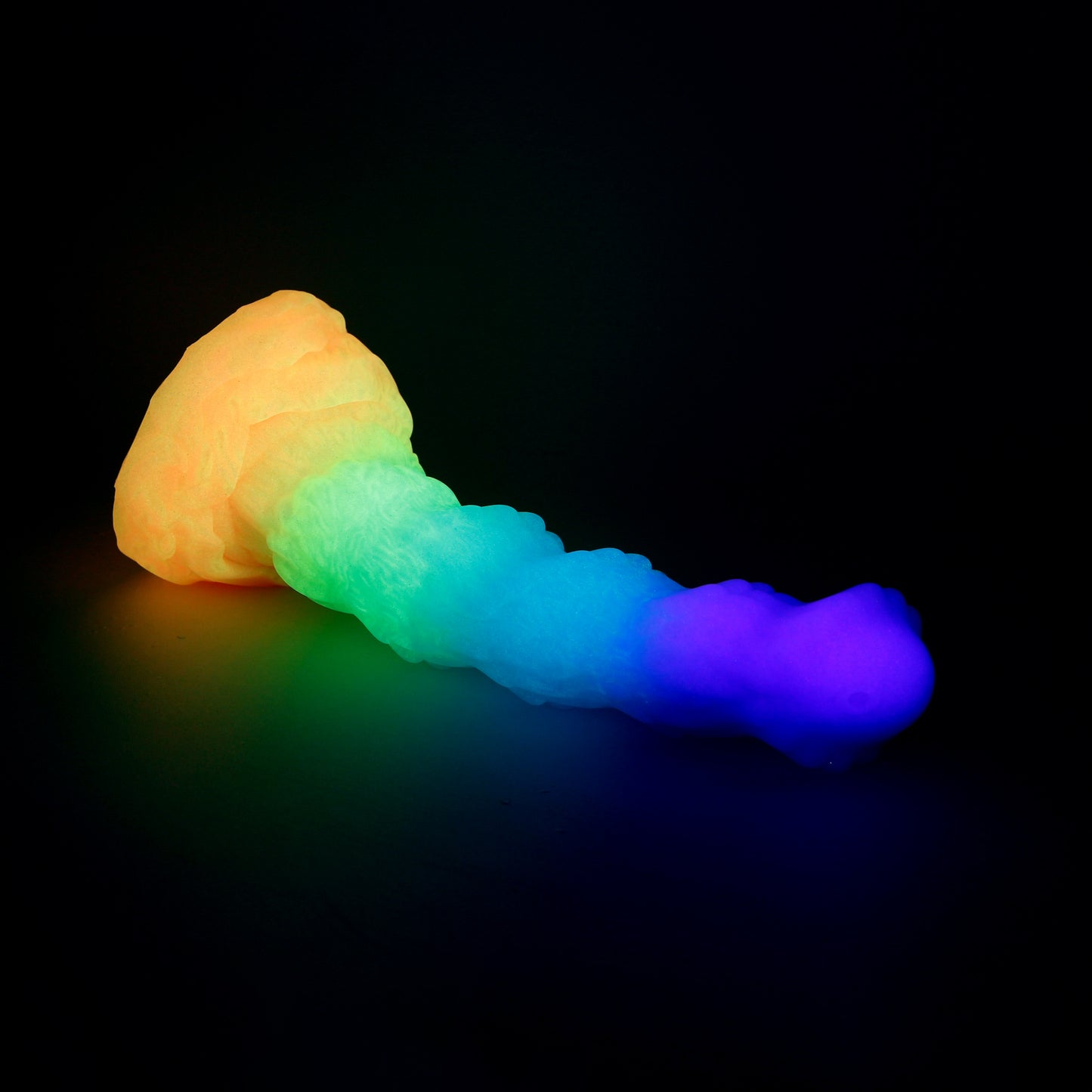 Kelpie Medium 00-30 Soft Rainbow Fade GITD Suction Base
