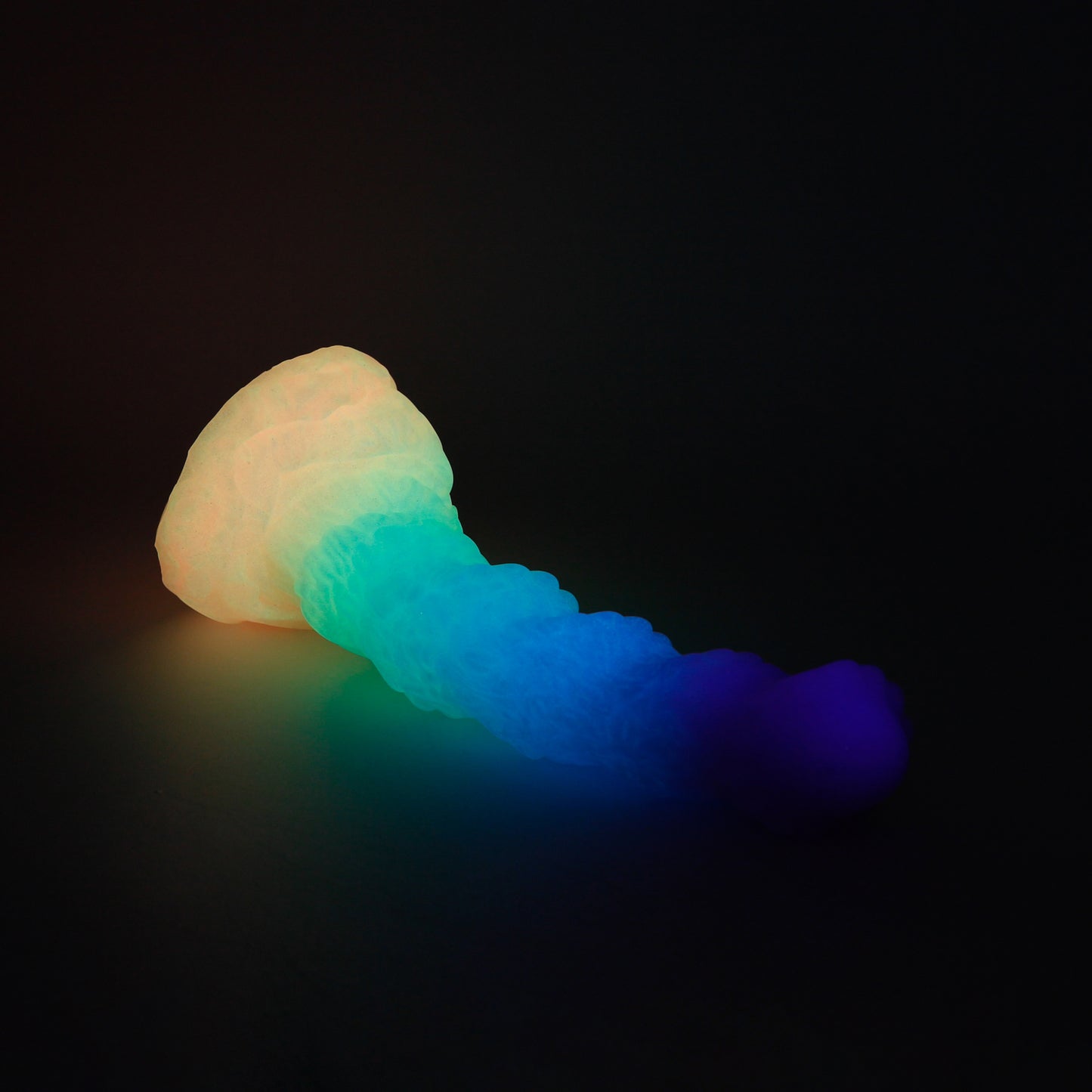 Kelpie Small 00-30 Soft Rainbow Fade GITD Suction Base