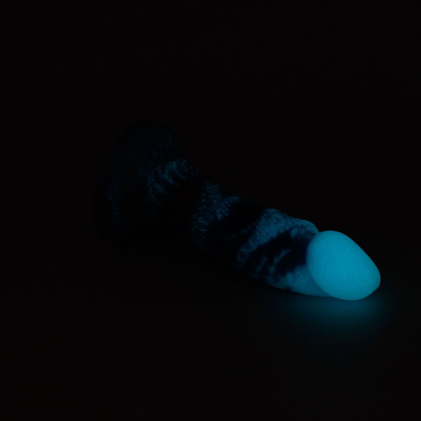 Human Bard X-Small 00-30 Soft Blue Color Spray GITD Suction Base